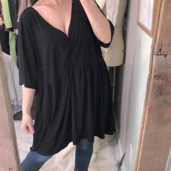 Torrid black top size 5X - Picture 1 of 4